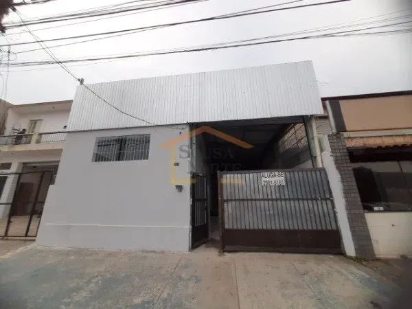 Galpão comercial, 4 salas para escritório, 3 vagas de garagem.200m². - Vila Guilherme