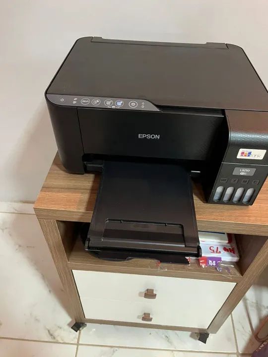 Vendo impressora EPSON L3250 menos de 1 ano de uso. 3 ANOS DE GARANTIA - Foto 2