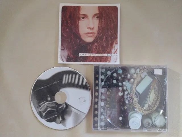 2 CD s Ana Carolina, conservado os encartes - Foto 5