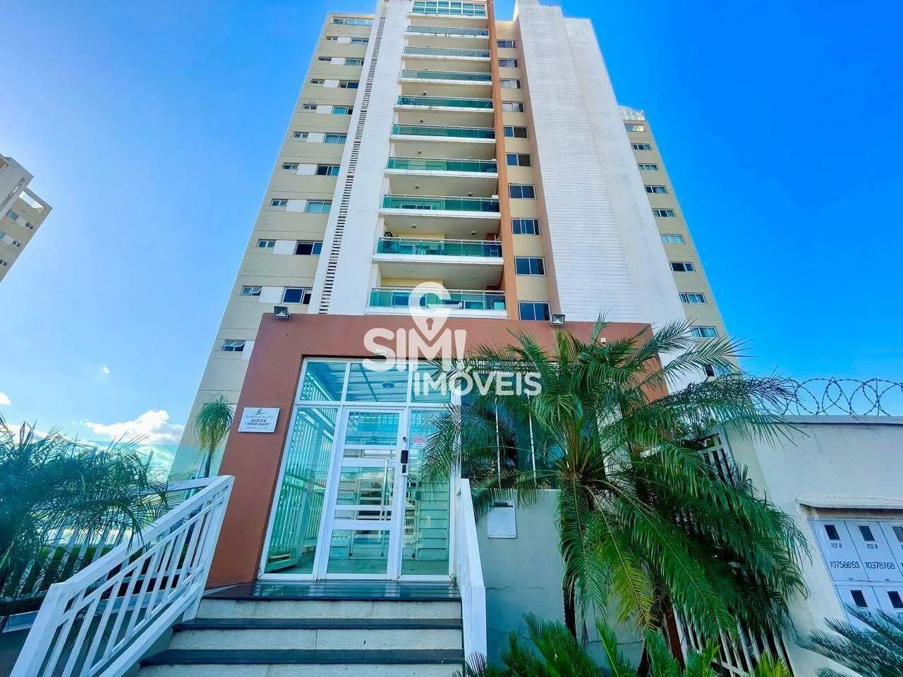 LUXUOSO APARTAMENTO MOBILIADO NA 208 SUL COM 03 SUÍTES