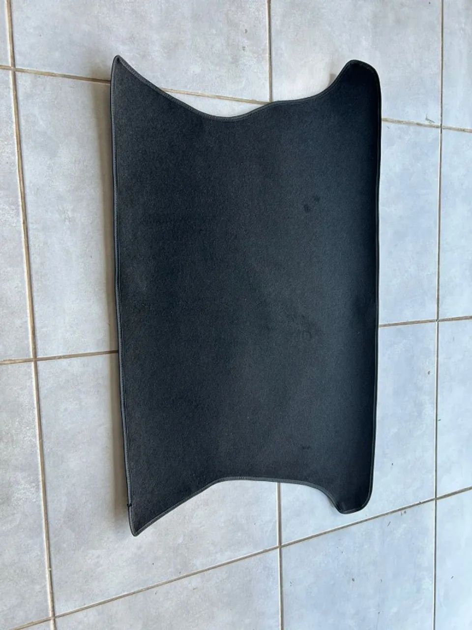 tapete porta malas preto  de carpete para gol  g4