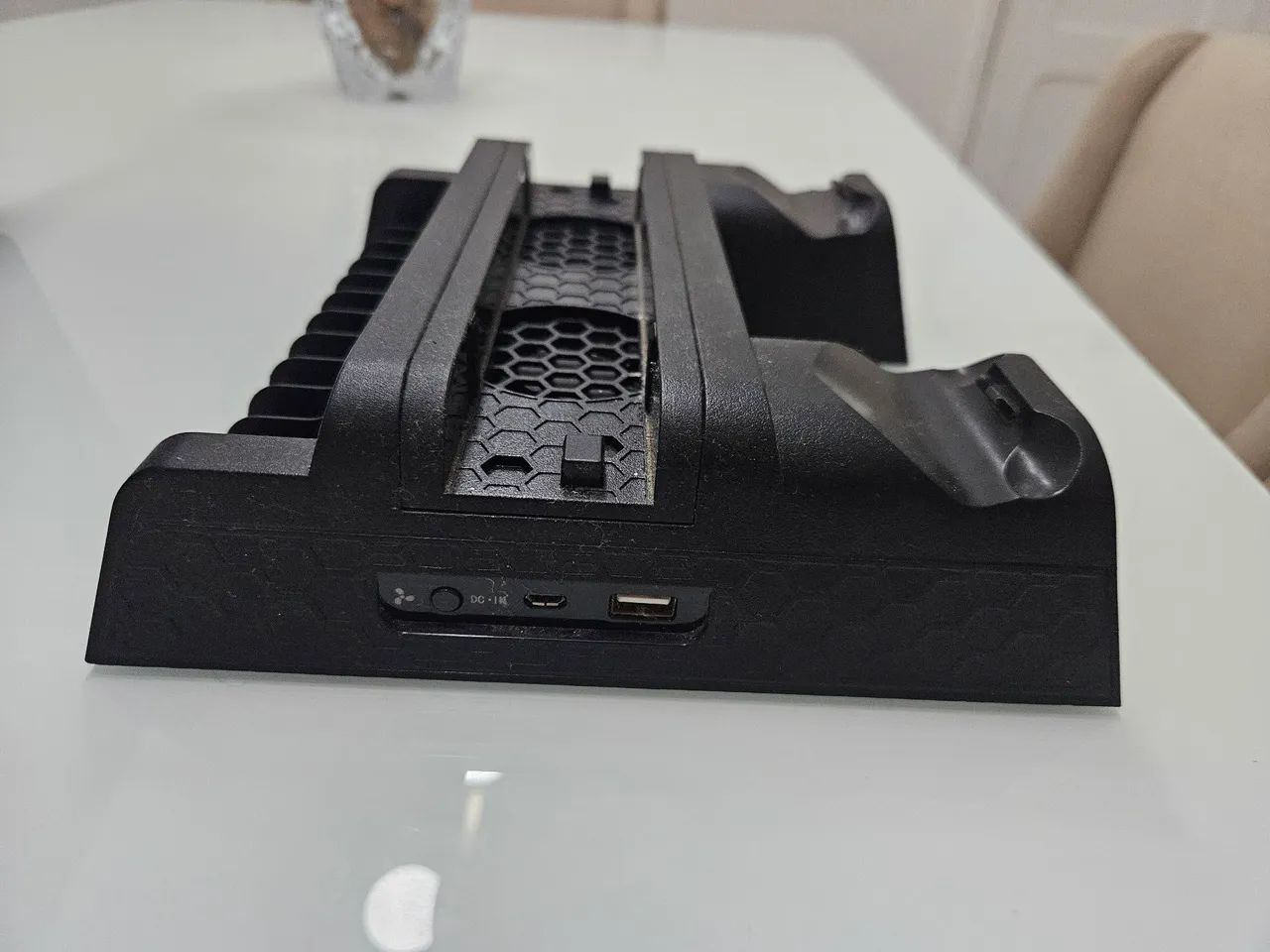 Carregador Dual para Controle PS4 - DOBE - Foto 3