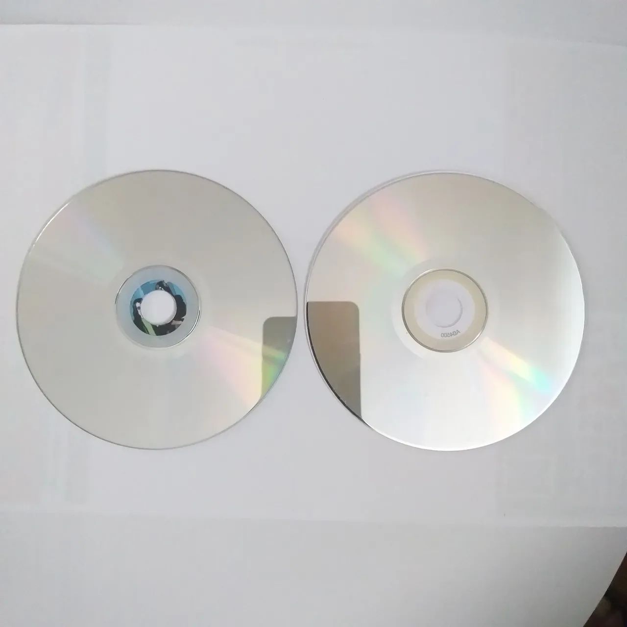 DOIS CDS RAMONES IMPECAVEIS. - Foto 2