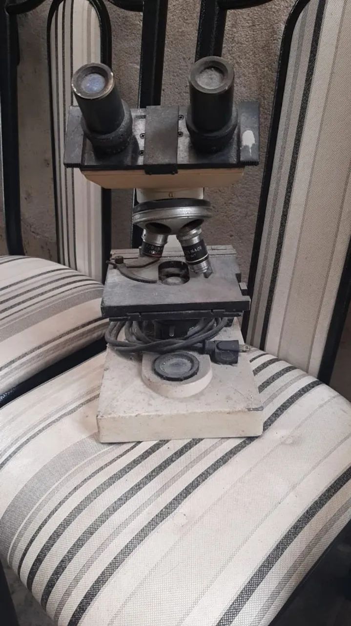 Microscópio labotorial 64840807886211122
