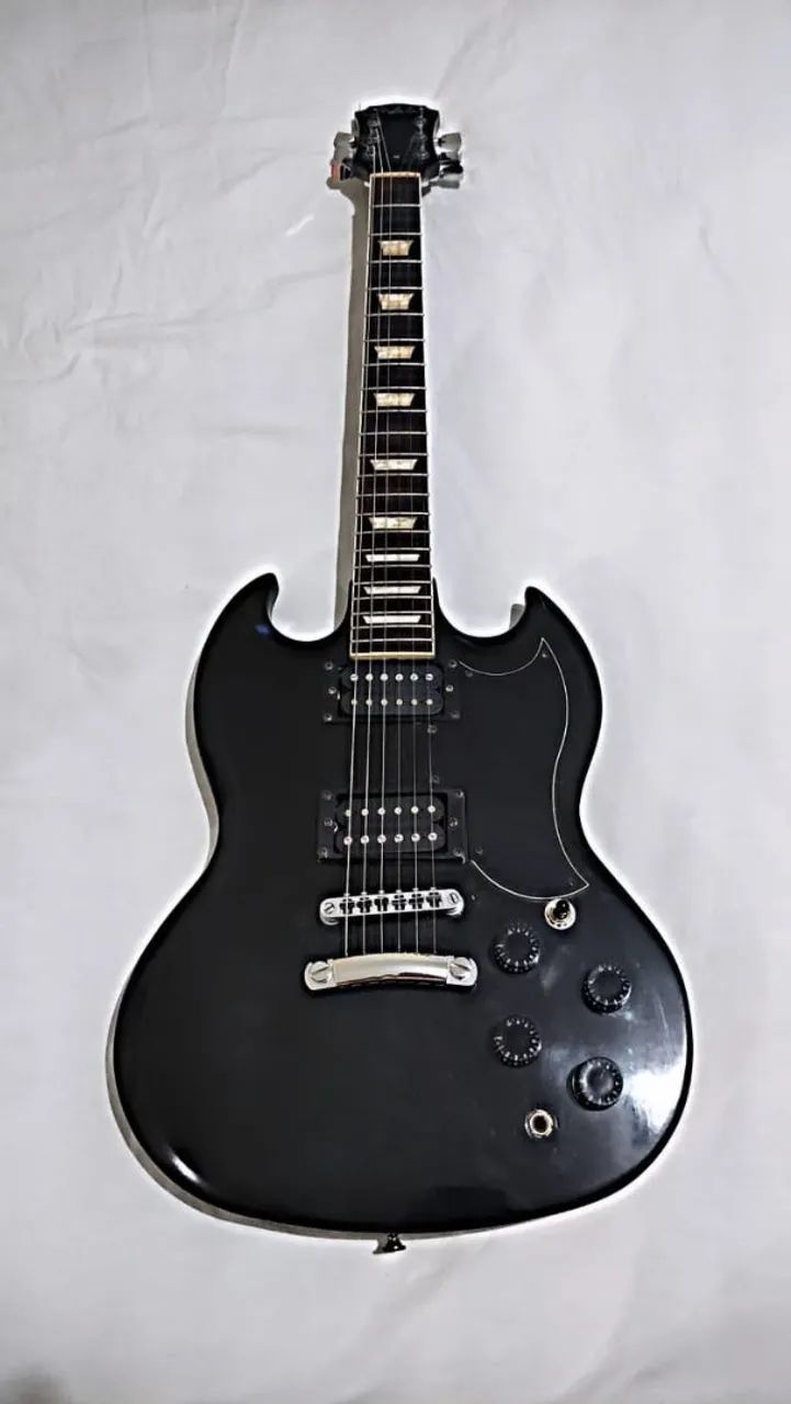 Guitarra SG Preta