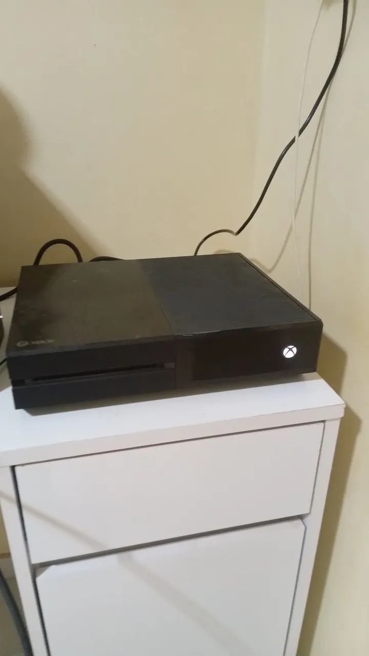 Xbox One em ótimo estado com jogos - Foto 2
