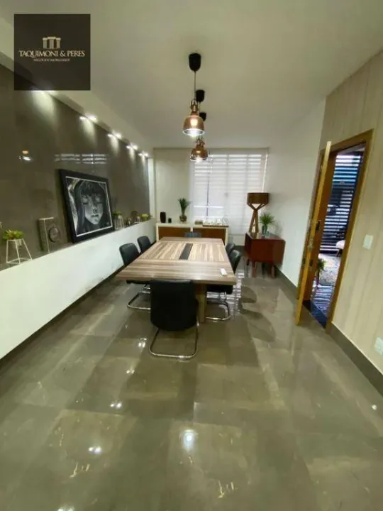 Excelente imóvel comercial localizado no Centro