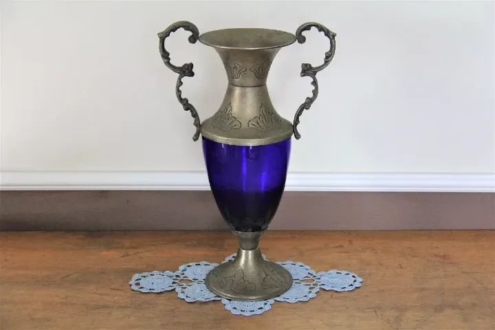 Anfora em Metal Alpaca e Vidro Azul Cobalto - Anos 60 