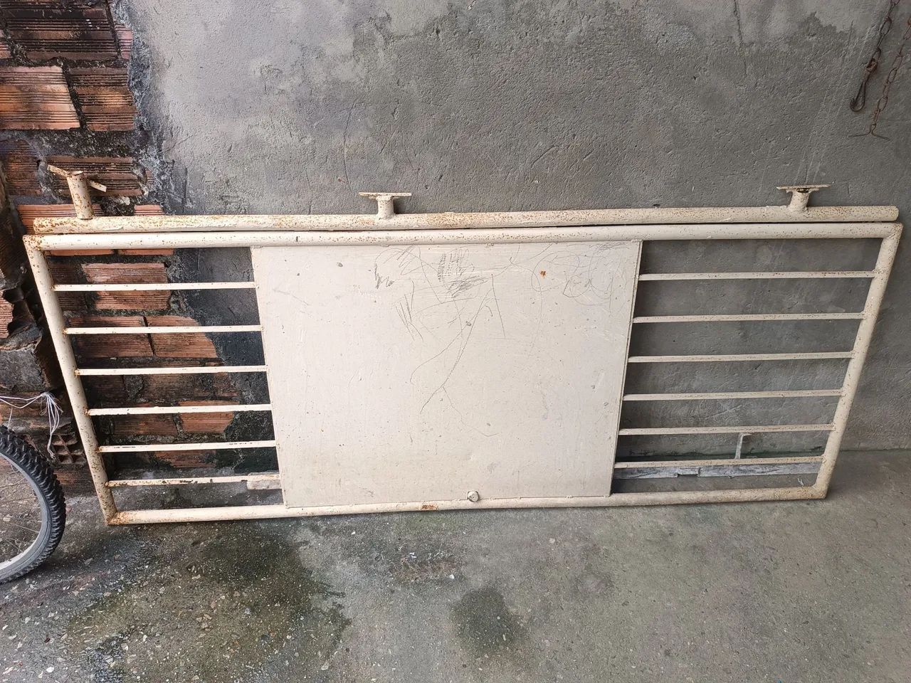 Portão com chumbador 64330306290178124