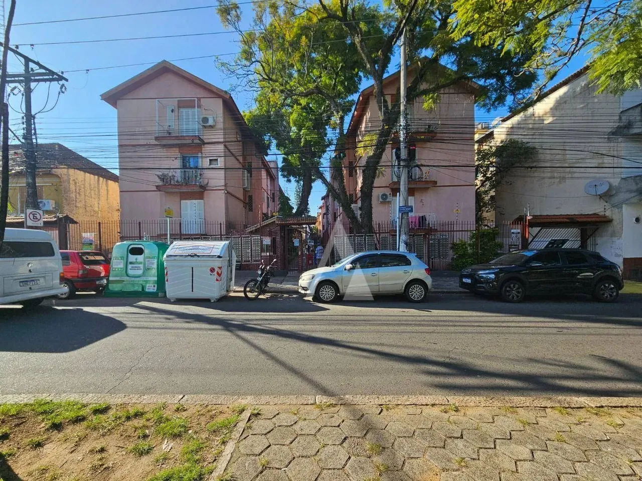 Apartamento com 1 dormitório para alugar, 36 m² por R$ 1.592,58/mês - Menino Deus - Porto 