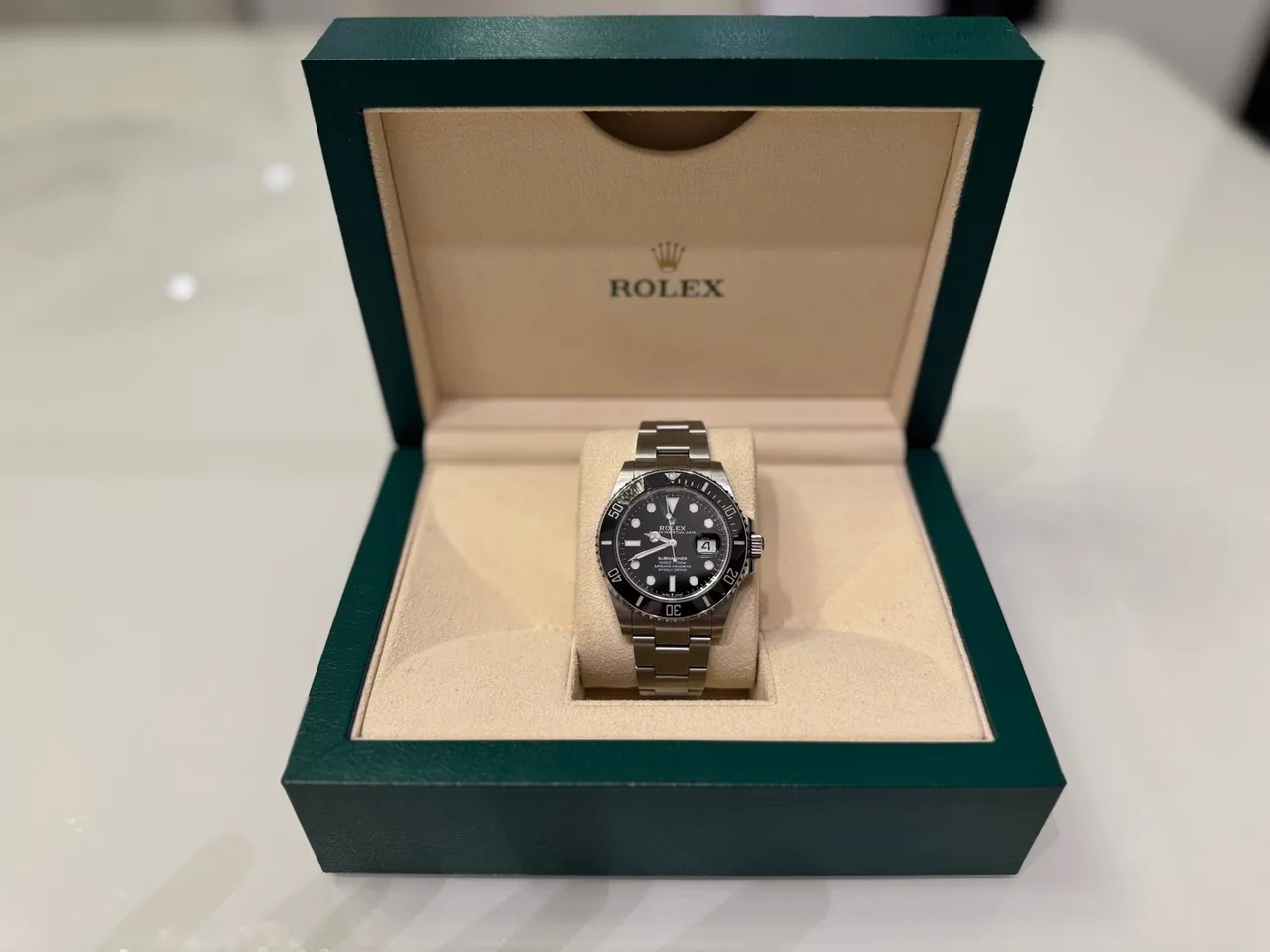 ROLEX SUBMARINER DATE 2024 COMPLETO ORIGINAL