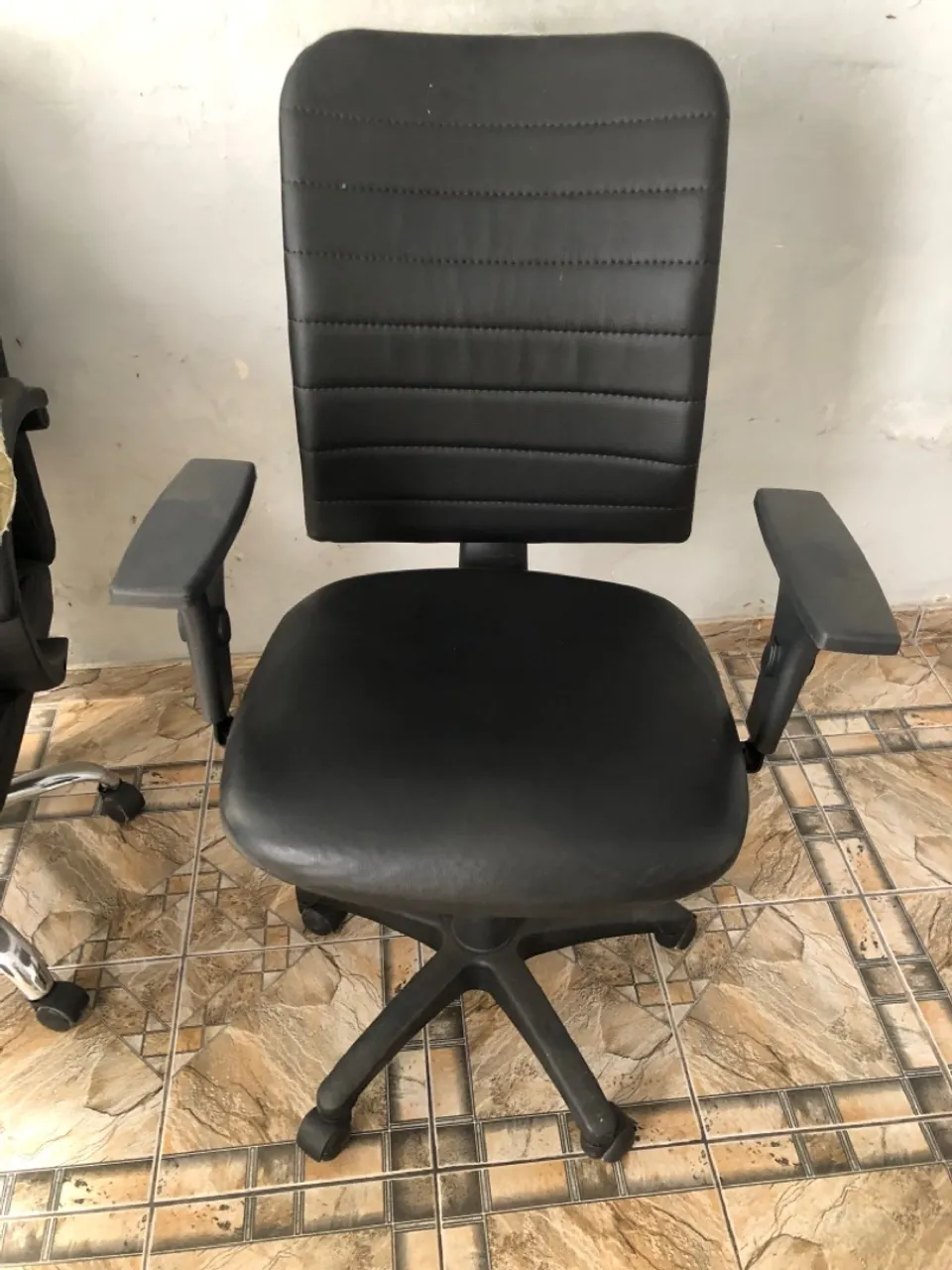Cadeira de Escritório Giratória com Rodas