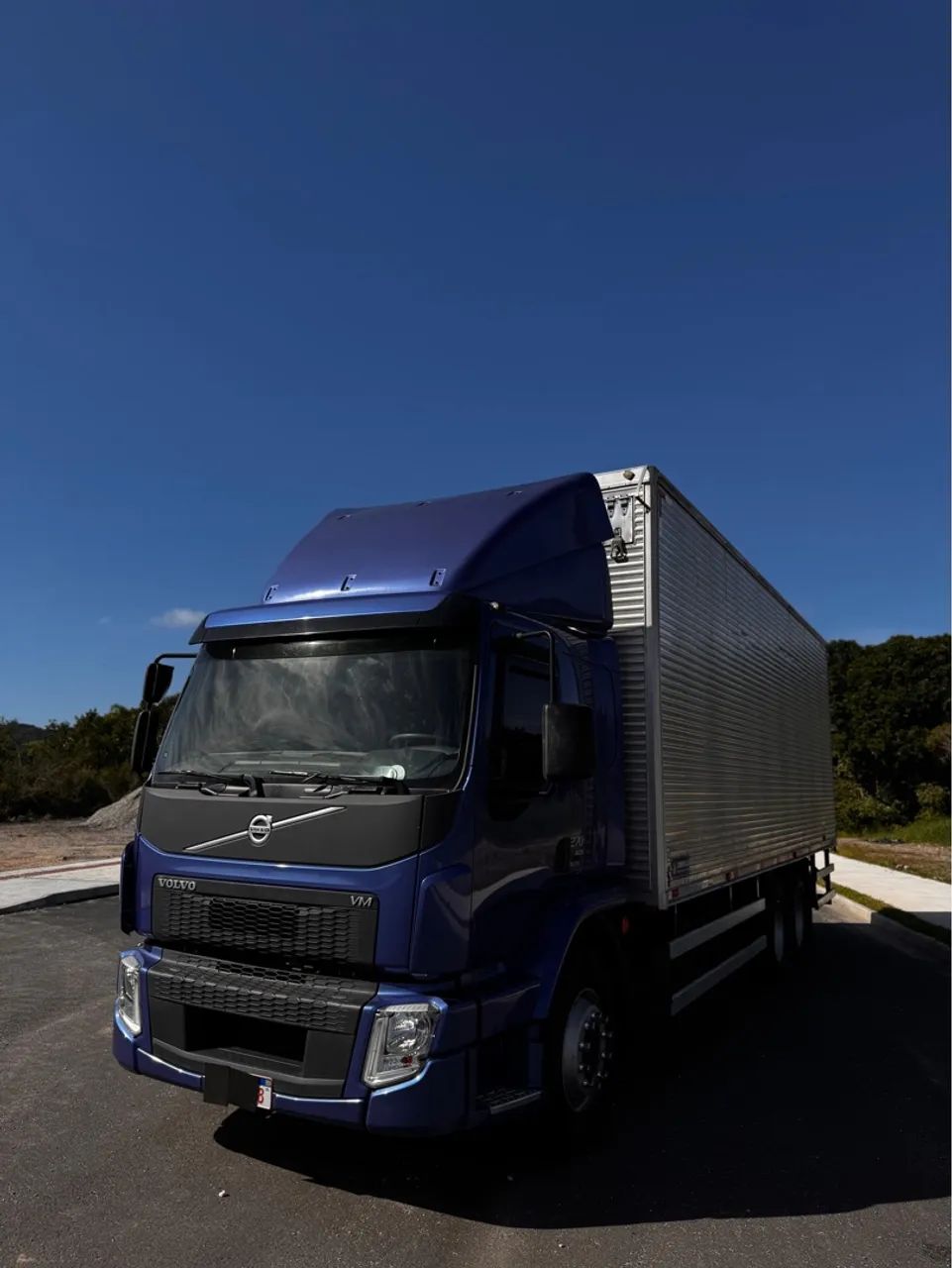 VOLVO VM270 50 MIL KM, MUITO CONSERVADO