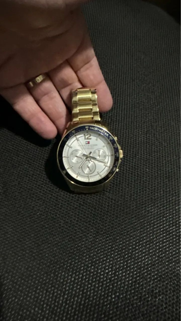Relógio Tommy Hilfiger Dourado - Foto 4