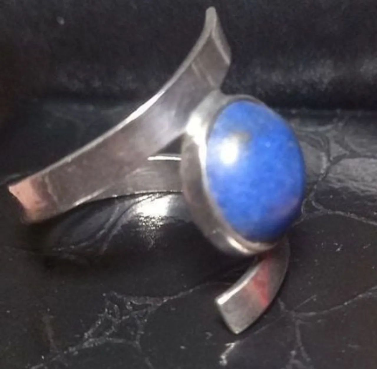 Anel de Lapis Lazuli em Prata