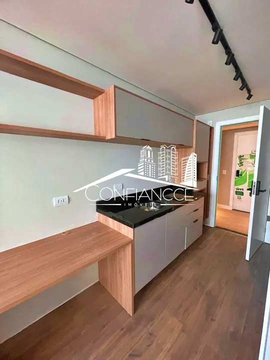 Studio para alugar em Centro, Curitiba - PR | Confiancce Imóveis