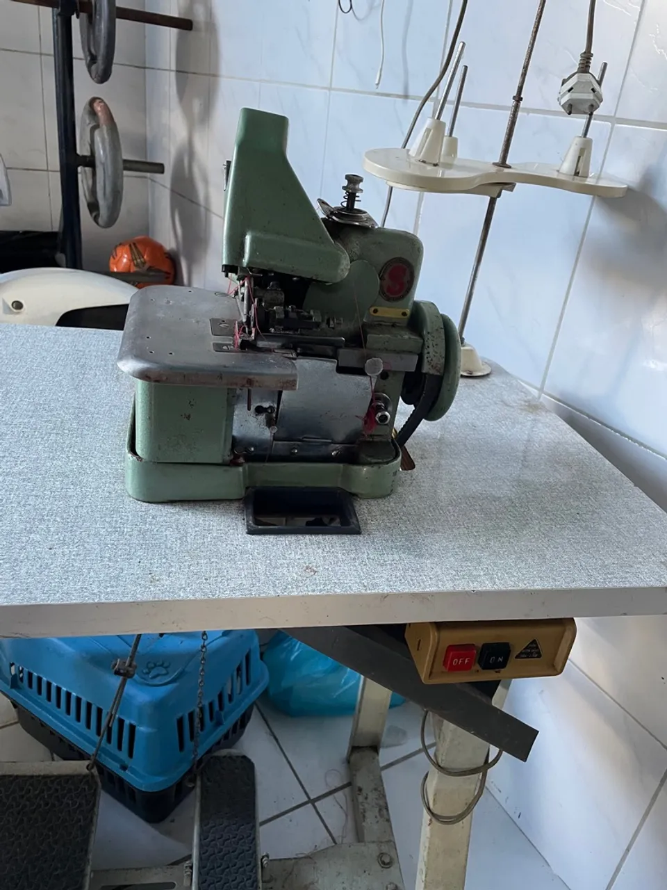 Máquina de Costura Overlok Semi-Industrial