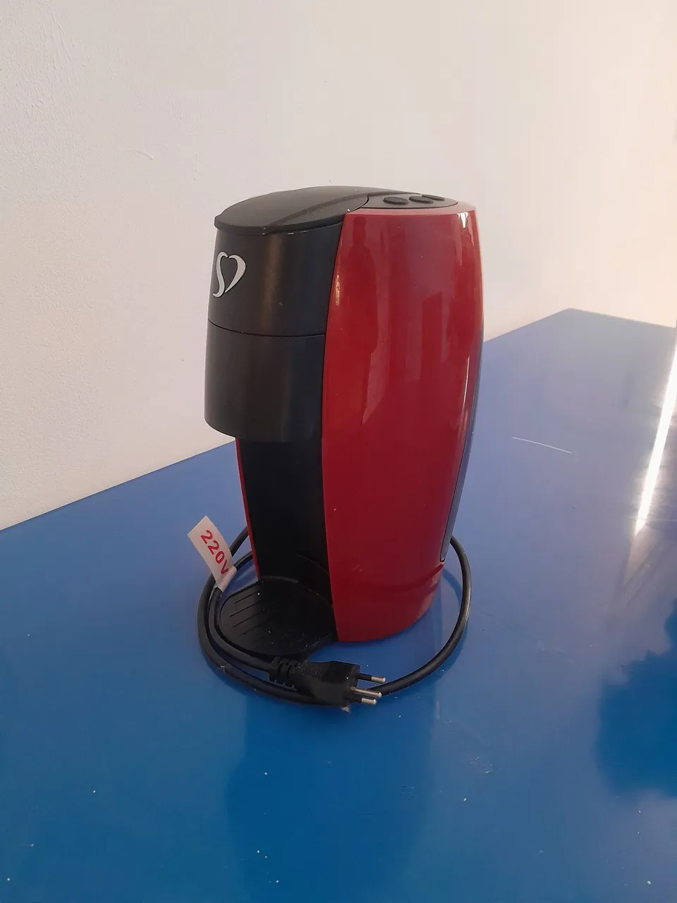Cafeteira Elétrica Vermelha