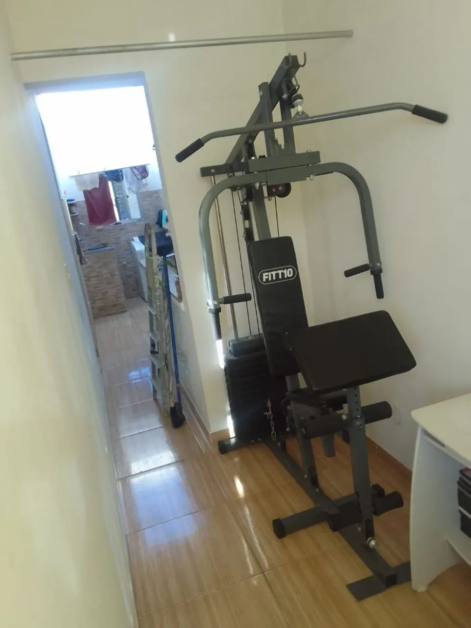 Aparelho de musculação completo