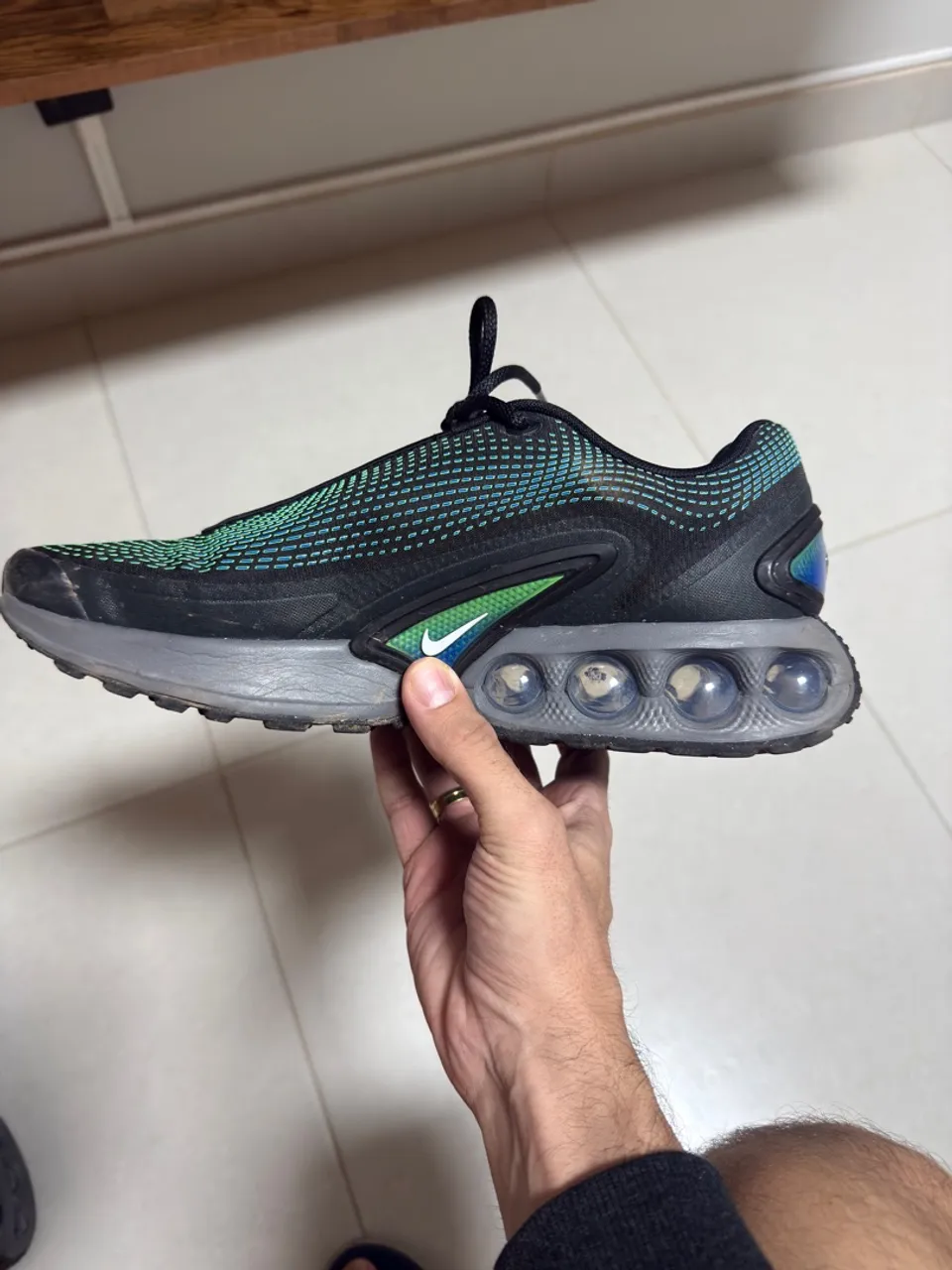 Tenis NIKE AIR MAX DN