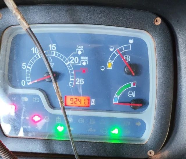 Trator New Holland TS6020 - Foto 6