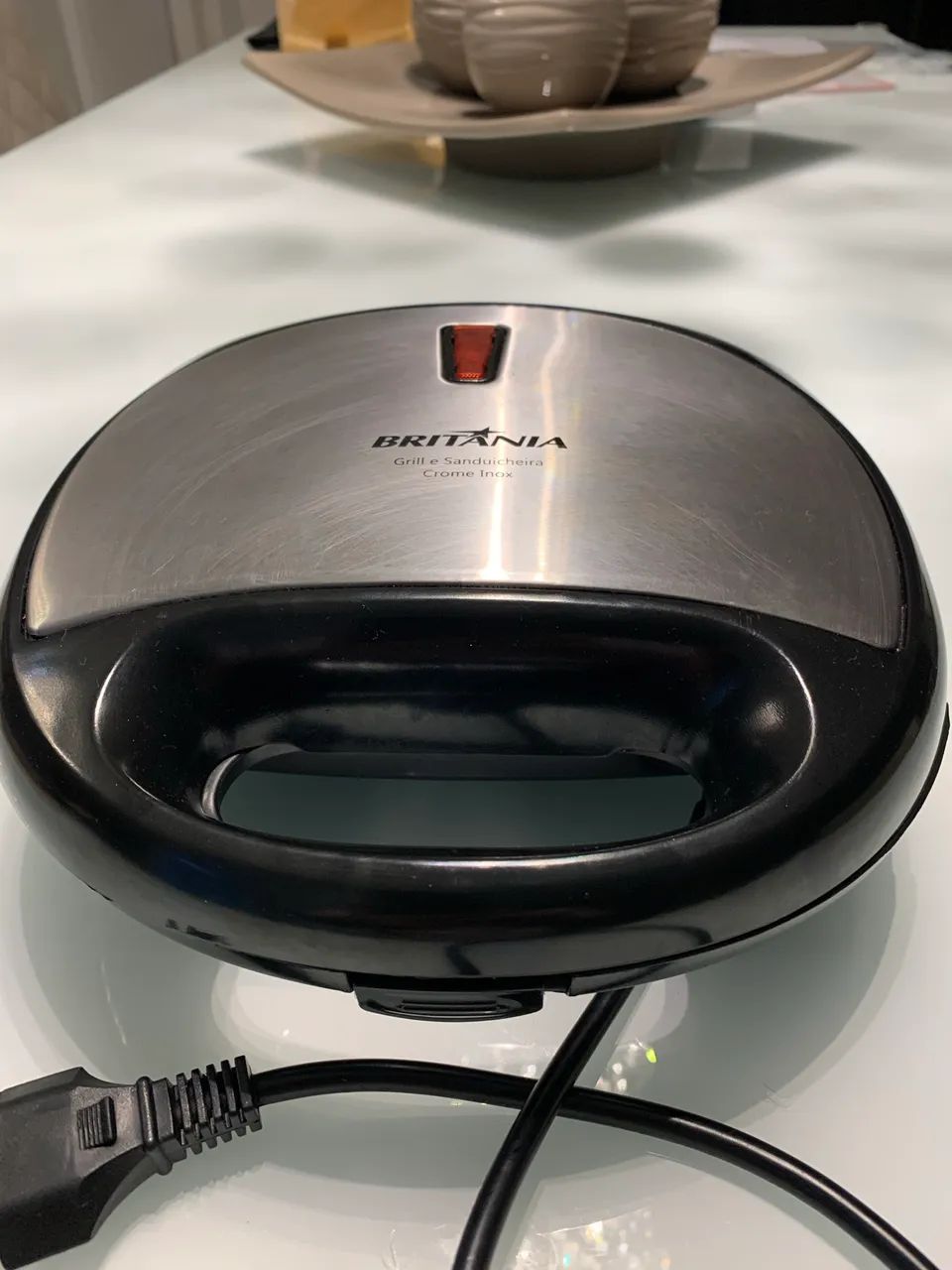 Sanduicheira e Grill Britânia Crome Inox 220 V