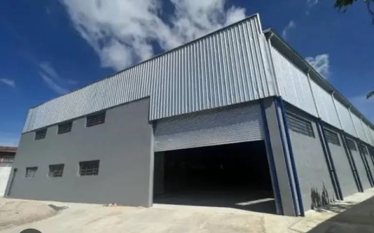 Atencão àrea de 6.500 m2 ideal para galpão/ Loteamento