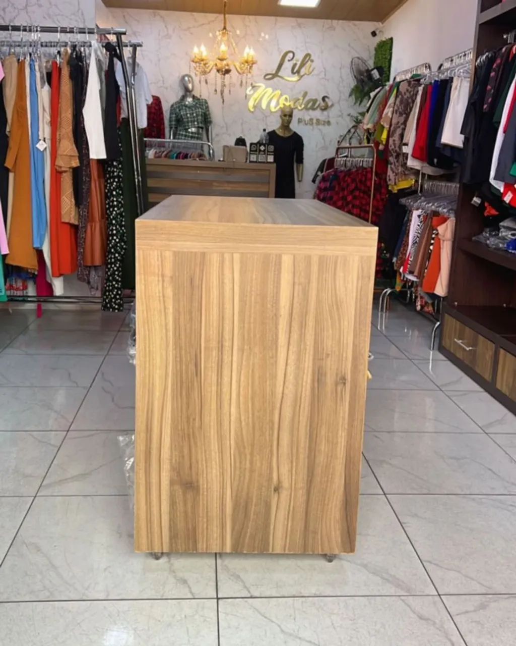 Balcão de Loja Elegante e Funcional - Foto 4