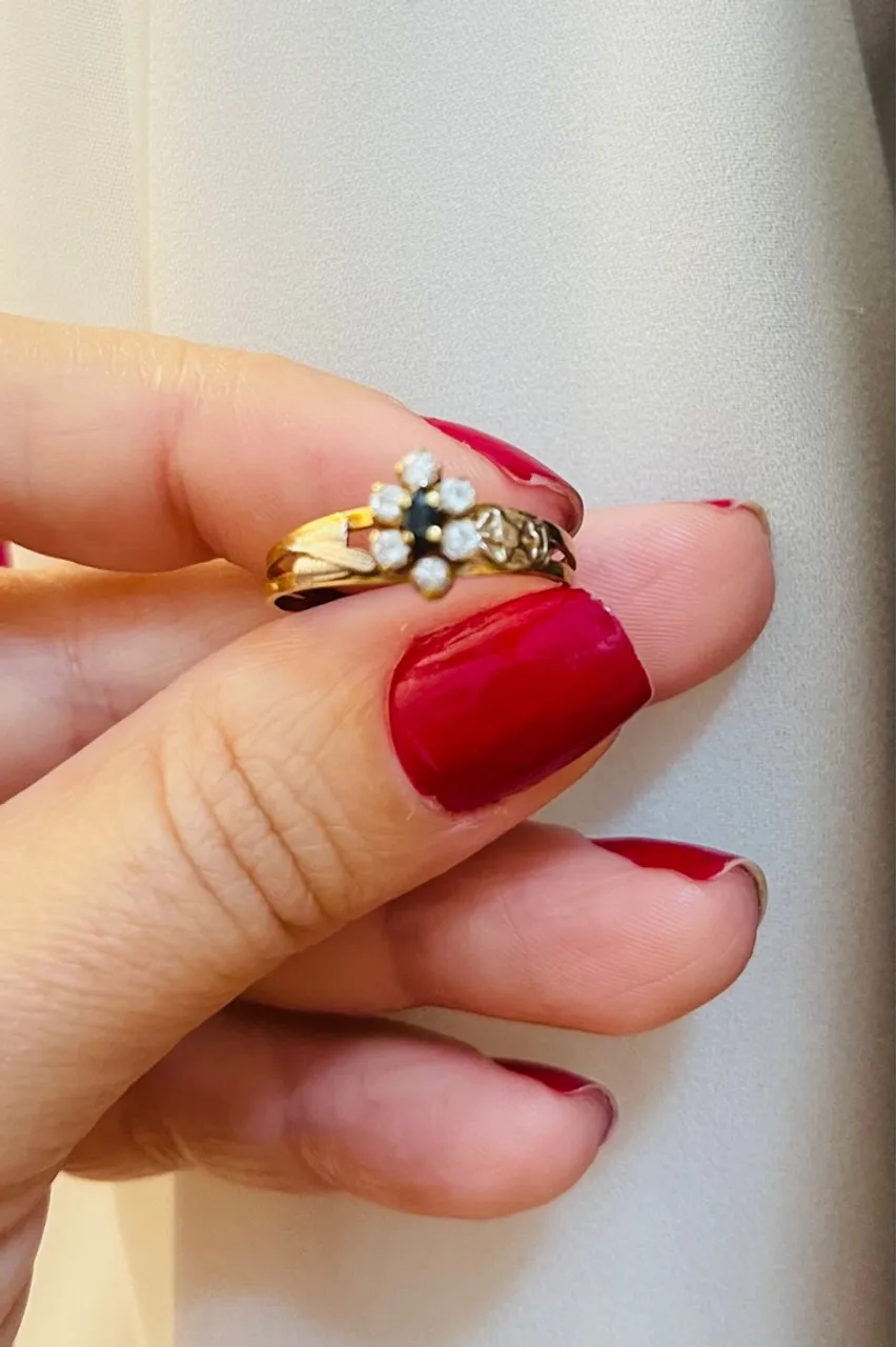 Anel de formatura professora em ouro 18k
