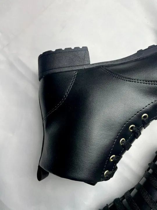 Bota Feminina Preta Confortável Super Macia Top - Foto 2