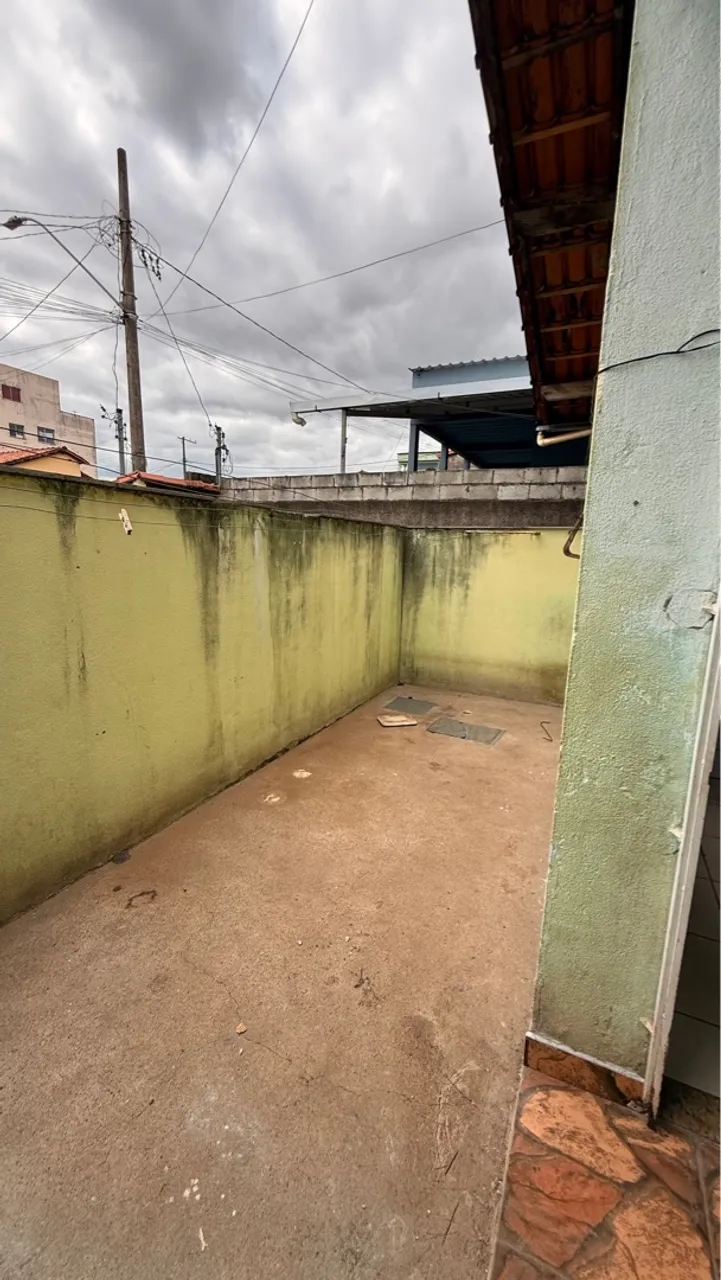 Casa geminada centro de Mário Campos