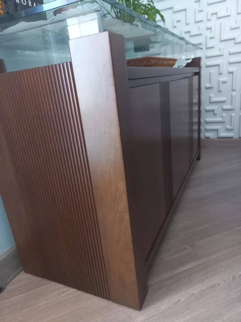 Vendo Conjunto de Mesa de Vidro + 8 Cadeiras + Buffet usados