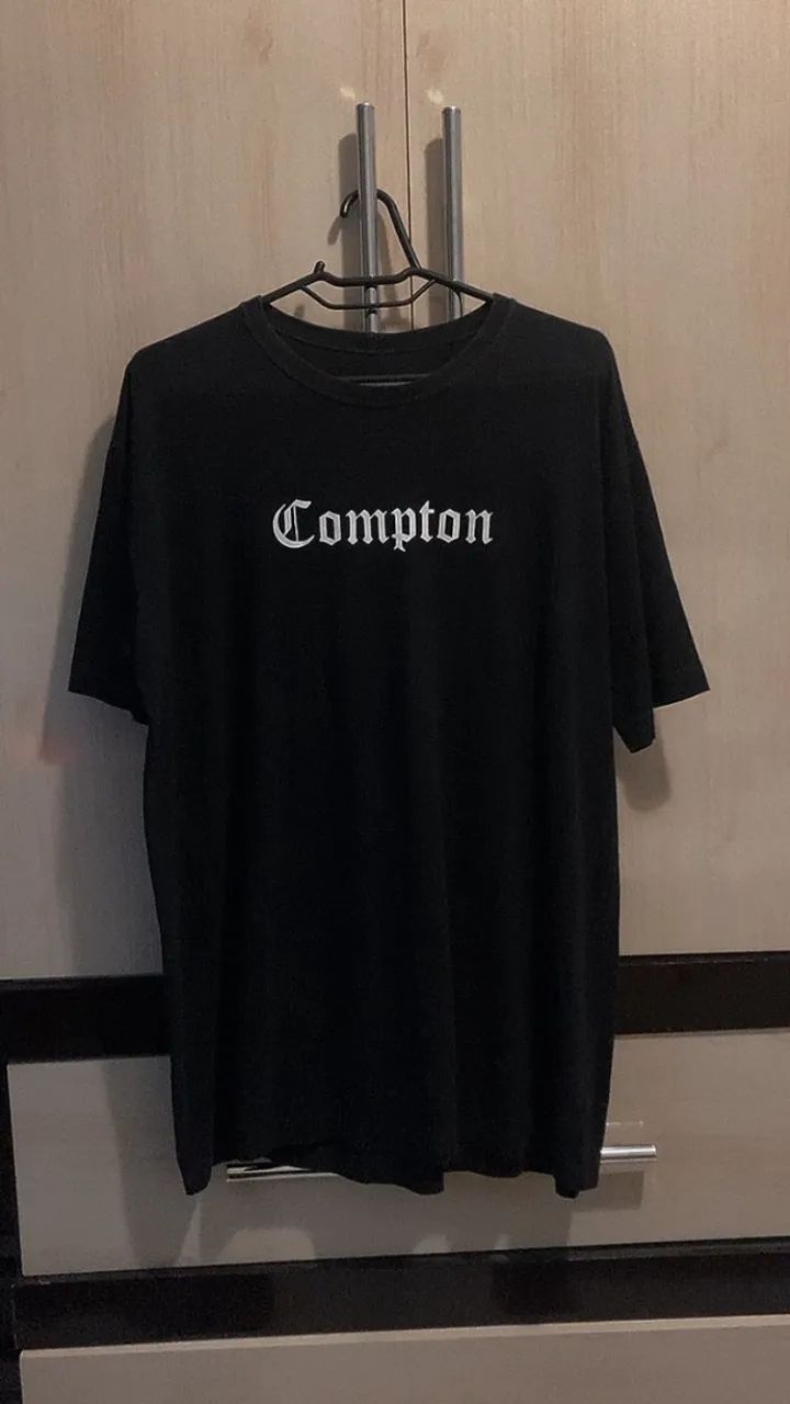 Camiseta Compton