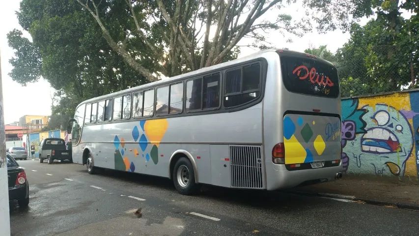 Ônibus de viagem