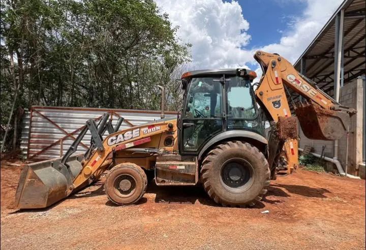Retroescavadeira case 580N 4×4
