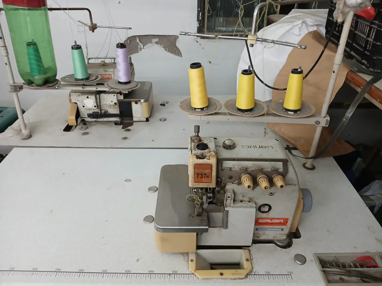 Máquina de Costura Industrial Overlock Siruba 737K - Foto 2