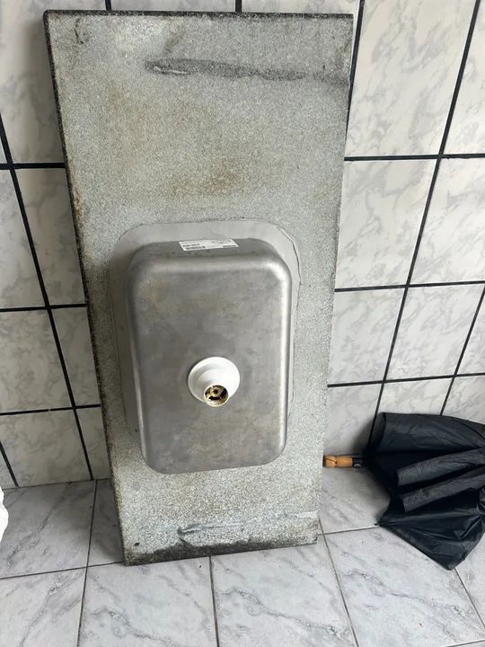 Pia de Granito com Cuba em Aço Inox - Foto 2
