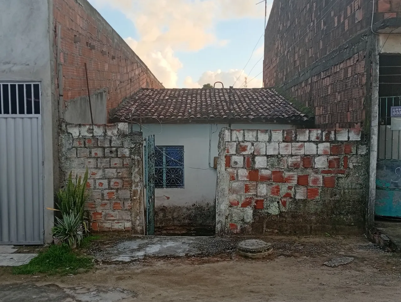 Casa terreno pra reforma 