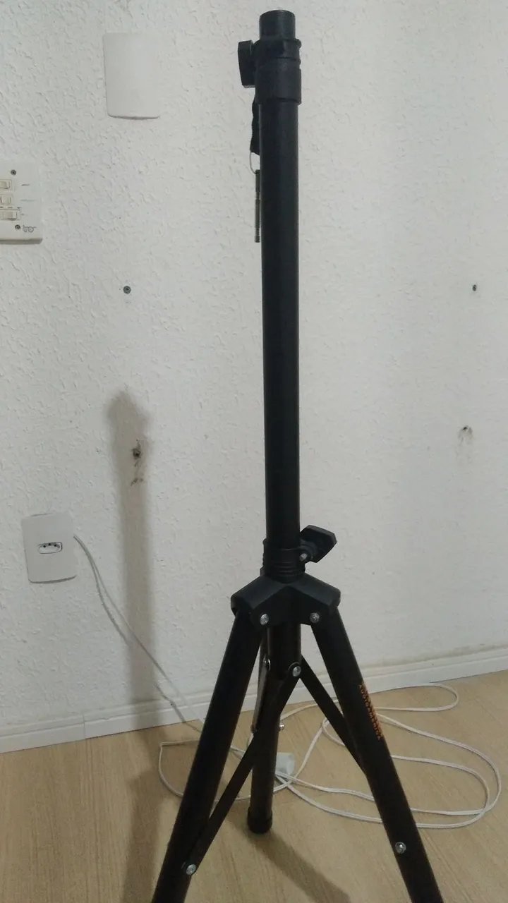 Pedestal para caixa de som