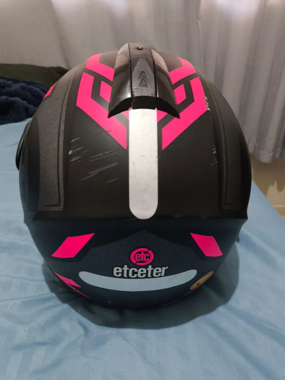 Capacete Moto Preto com Detalhes Rosa - Foto 4