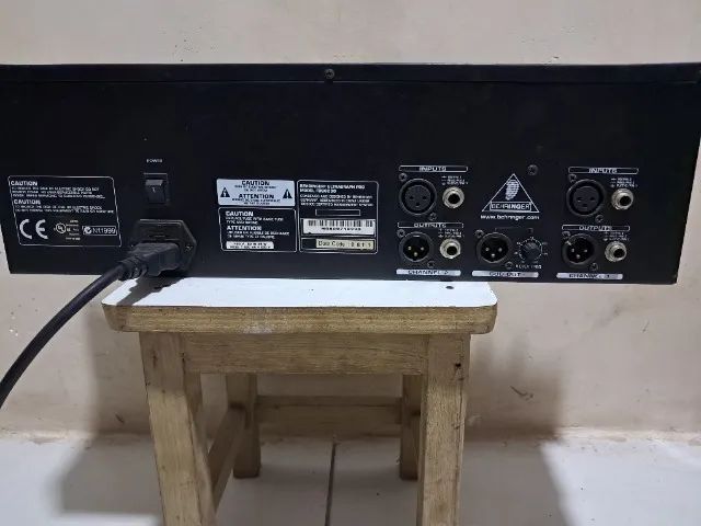 equalizador ultragraph pro model fbq6200 - Foto 3