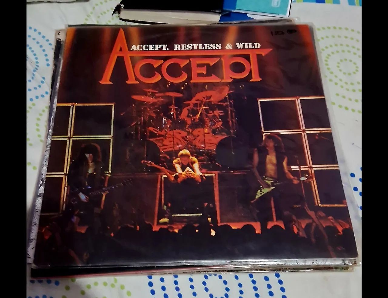 Disco vinil álbum "Restless and Wild" do Accept
