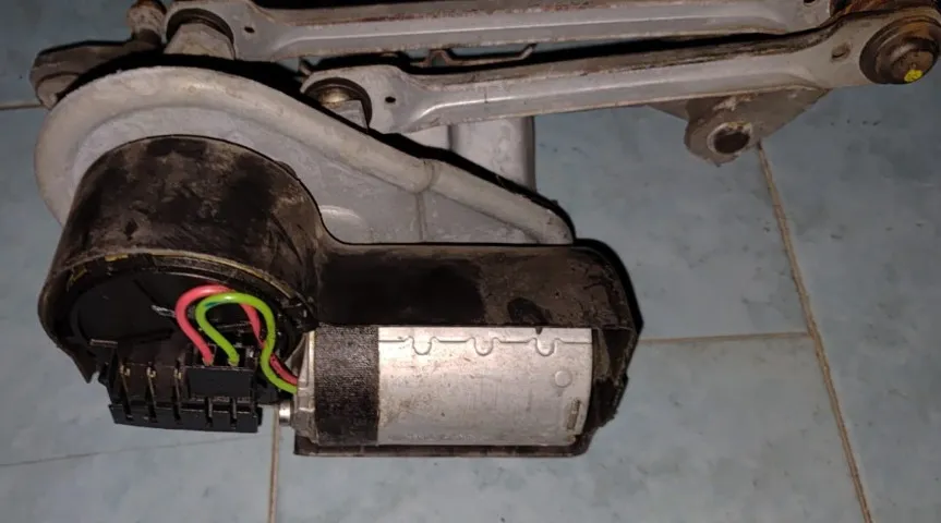 Motor do limpador para-brisa com braços para Volkswagen Fox
