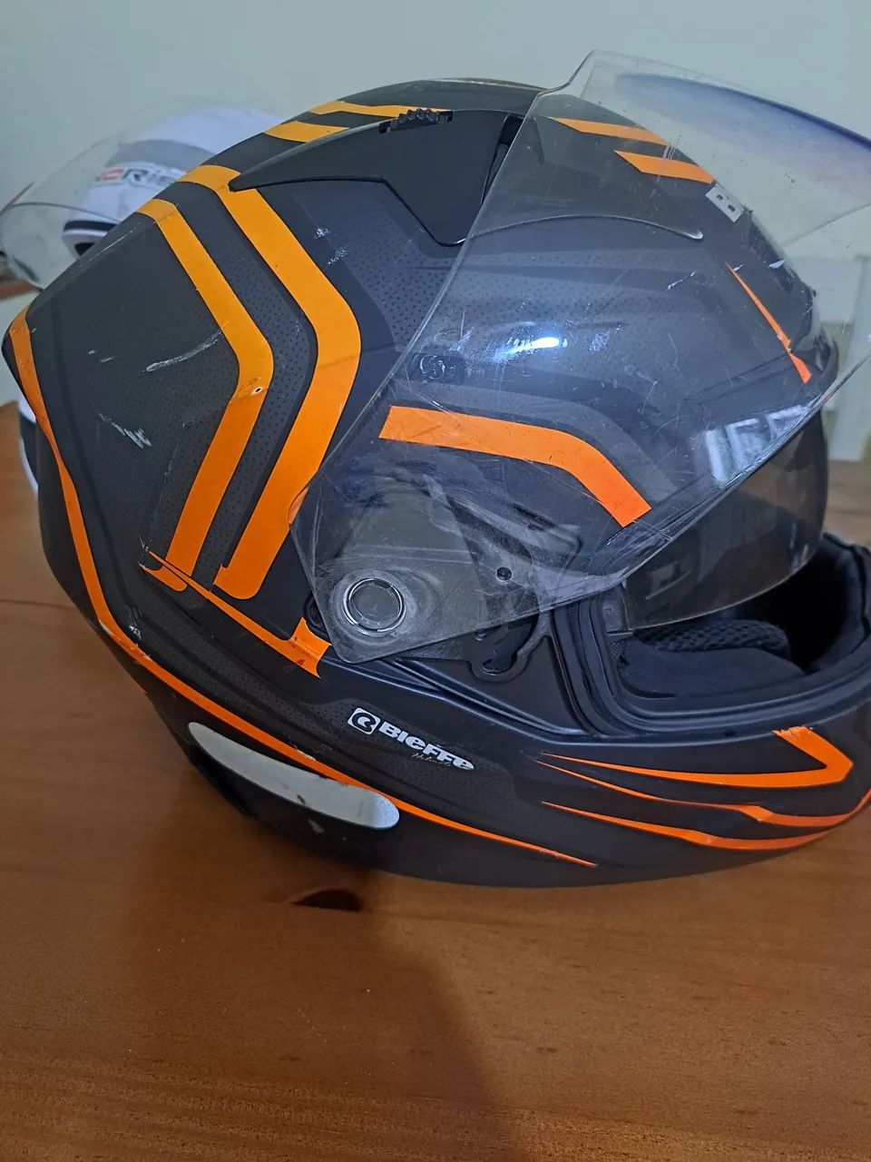 2 Capacetes Tamanho 56+ 2 pares de luva - Foto 3