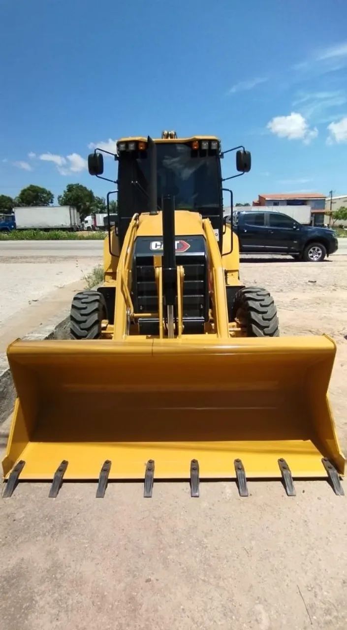 Alugo Retroescavadeira 