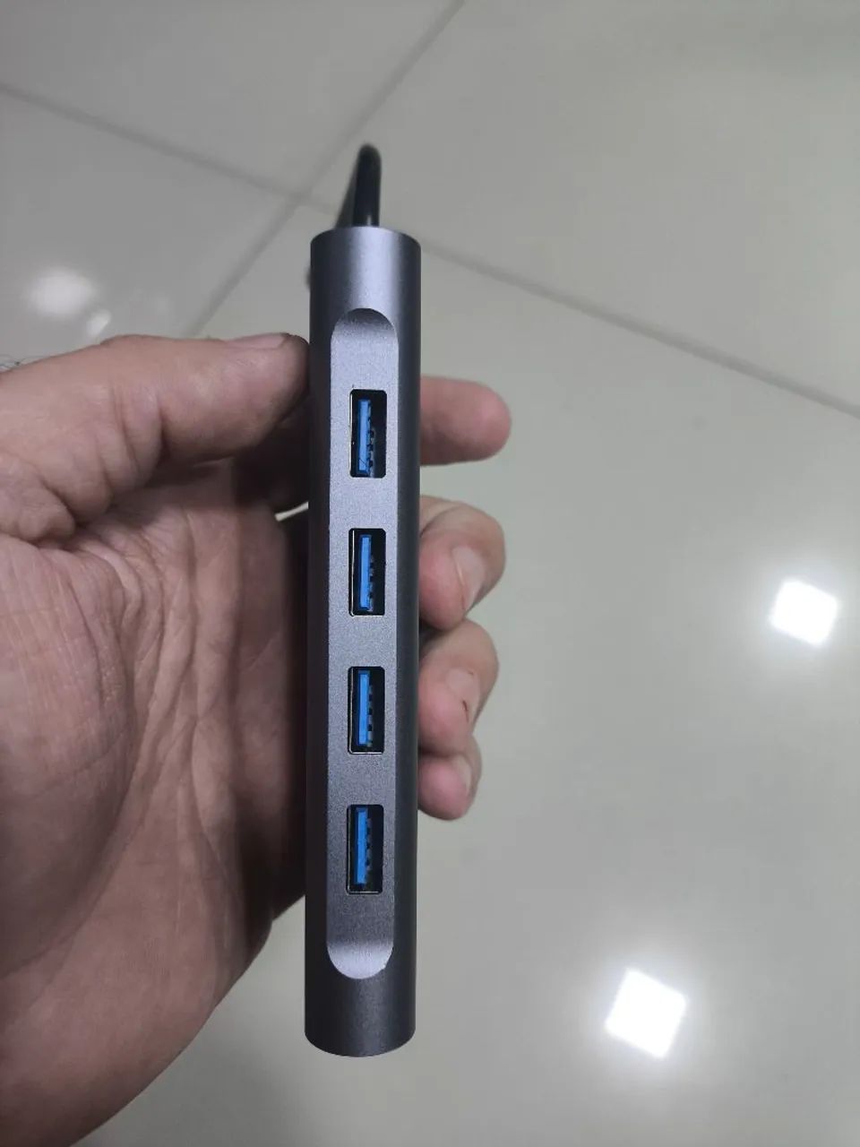 Hub USB-C ancoragem HDMI  Leitor de Cartões USB VGA  - Foto 3