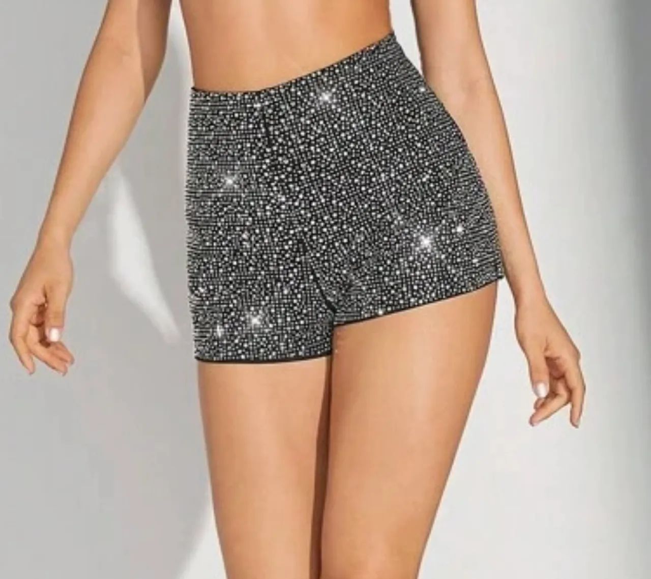Shorts com strass  - Foto 2