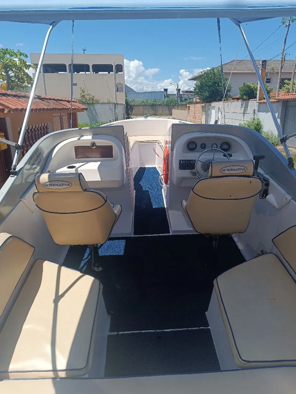 Lancha alternativa 7500