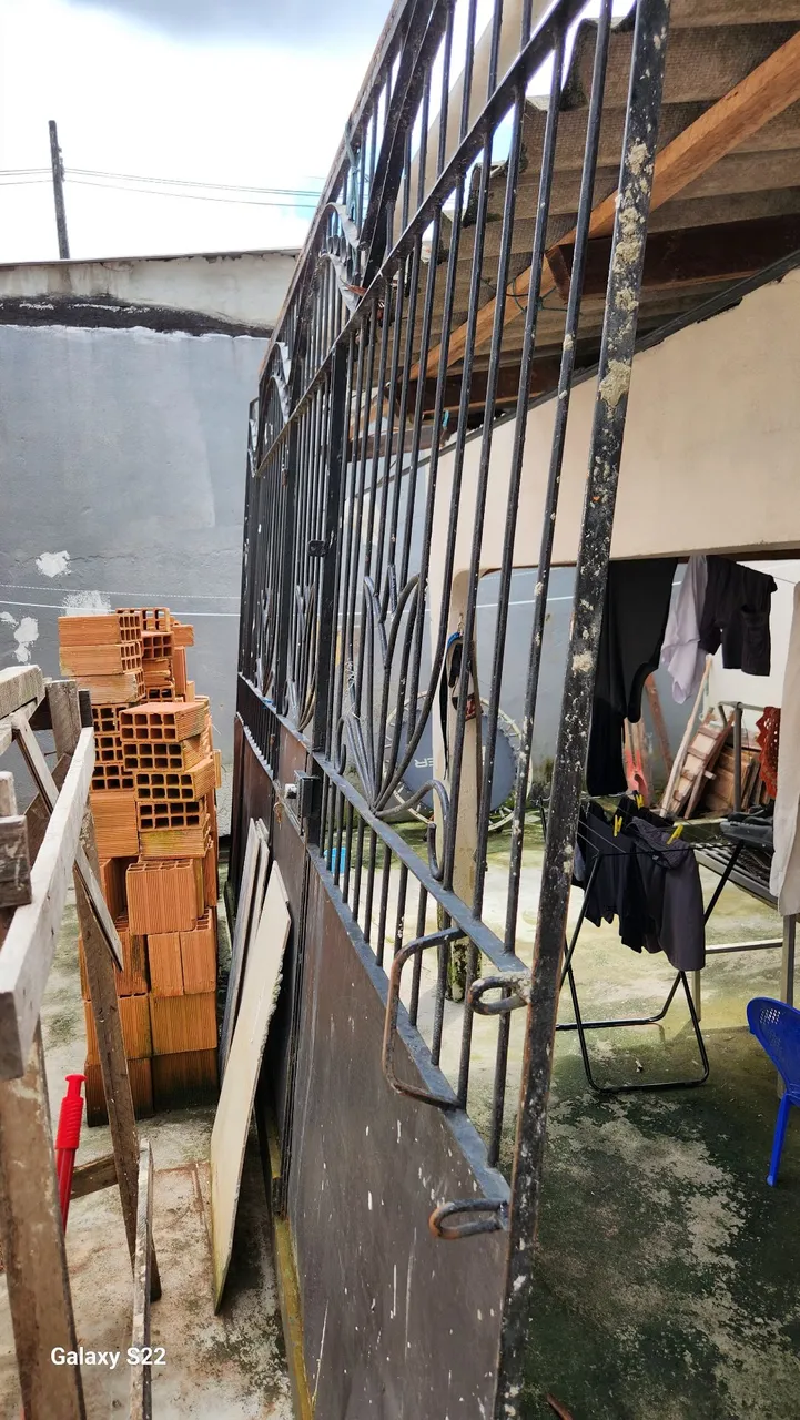 Portão de Ferro com Detalhes em Estilo