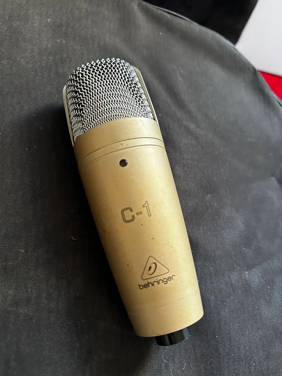 Microfone condensador Behringer C1